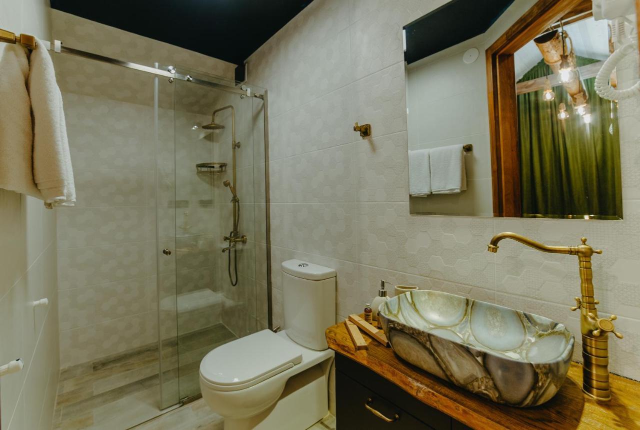 Wanderholic Otel Telavi Dış mekan fotoğraf