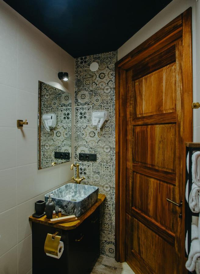 Wanderholic Otel Telavi Dış mekan fotoğraf