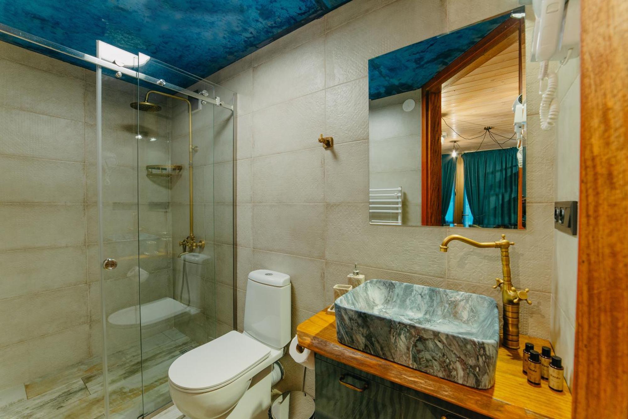 Wanderholic Otel Telavi Dış mekan fotoğraf