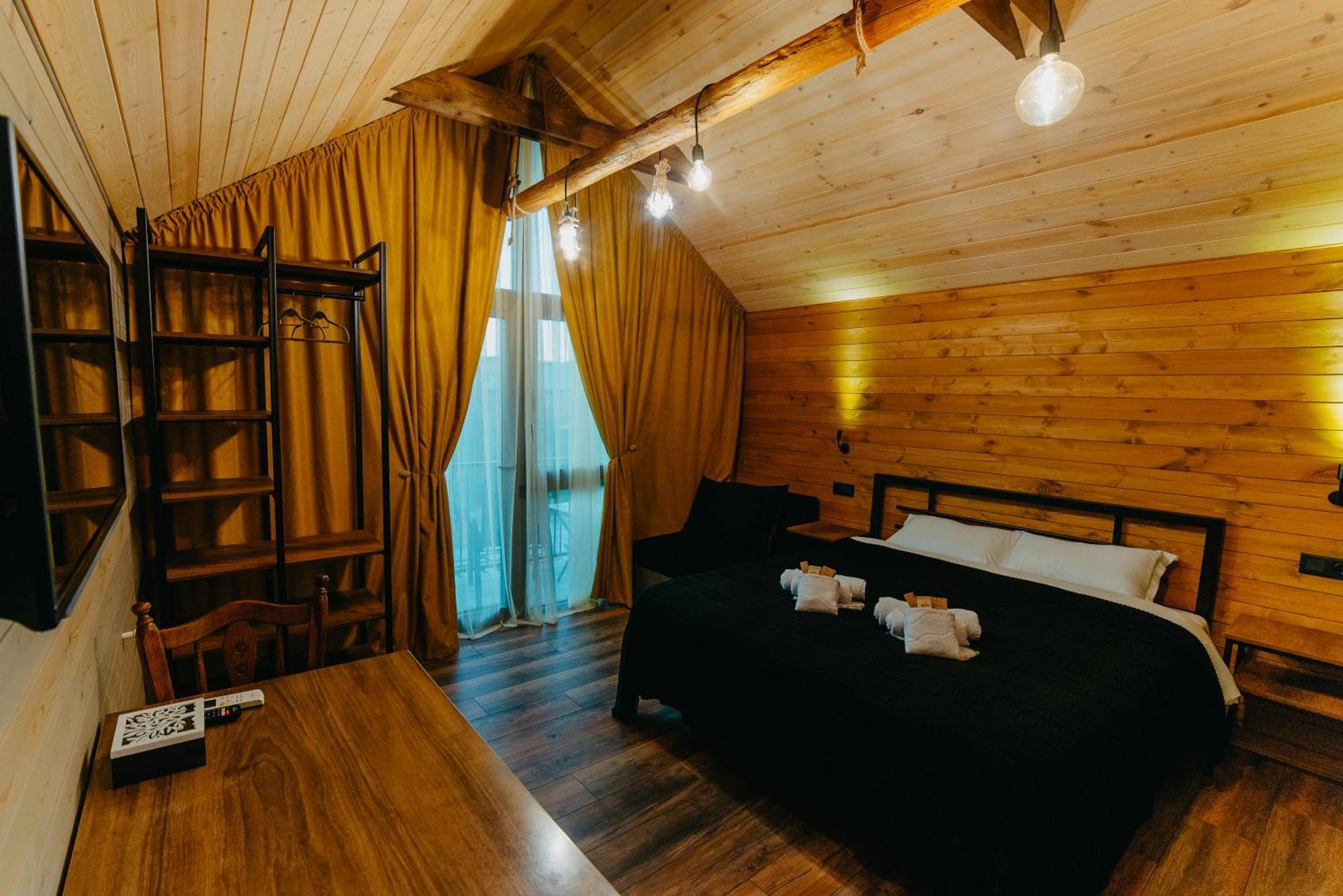 Wanderholic Otel Telavi Dış mekan fotoğraf